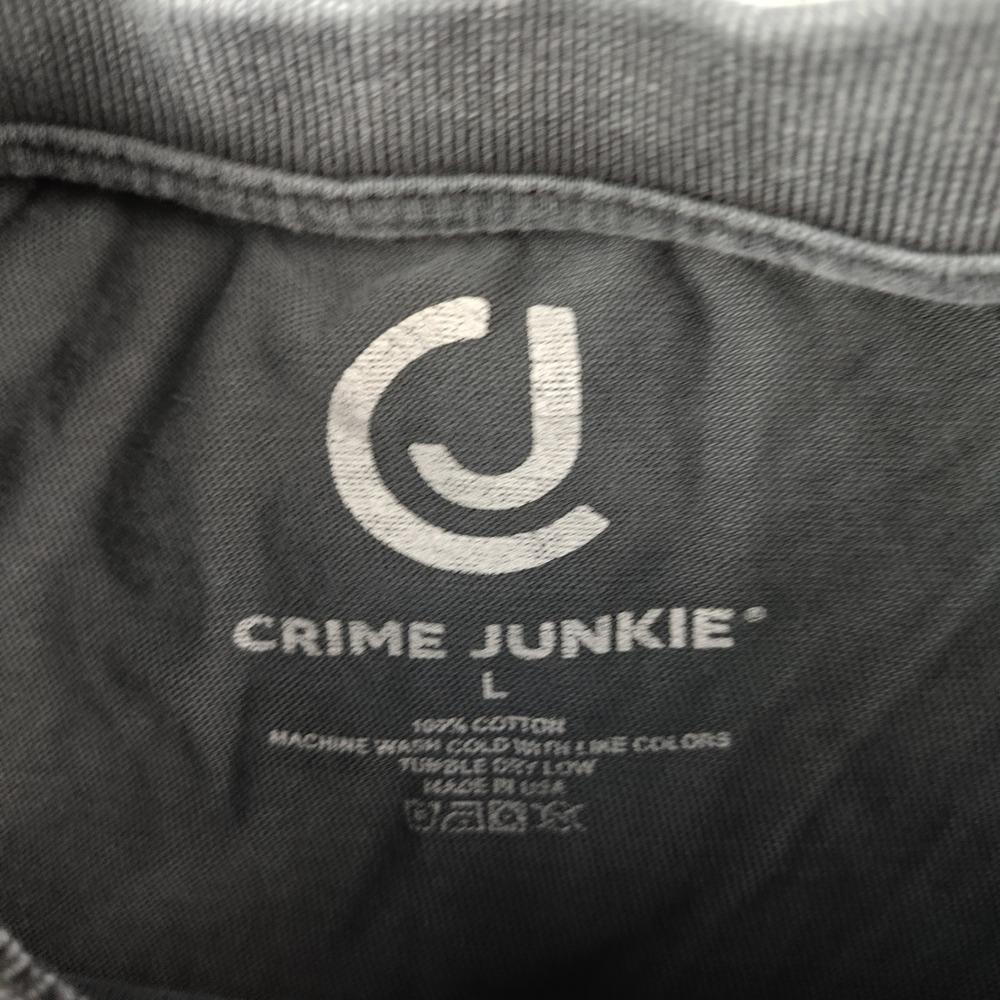 Crime Junkie T-Shirt Size Large Podcast Graphic Faded Black Short Sleeve - Picture 5 of 6